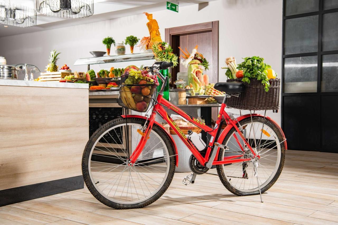 Park Inn By Radisson Makkah Aziziyah Meca Exterior foto Bicycle at breakfast buffet