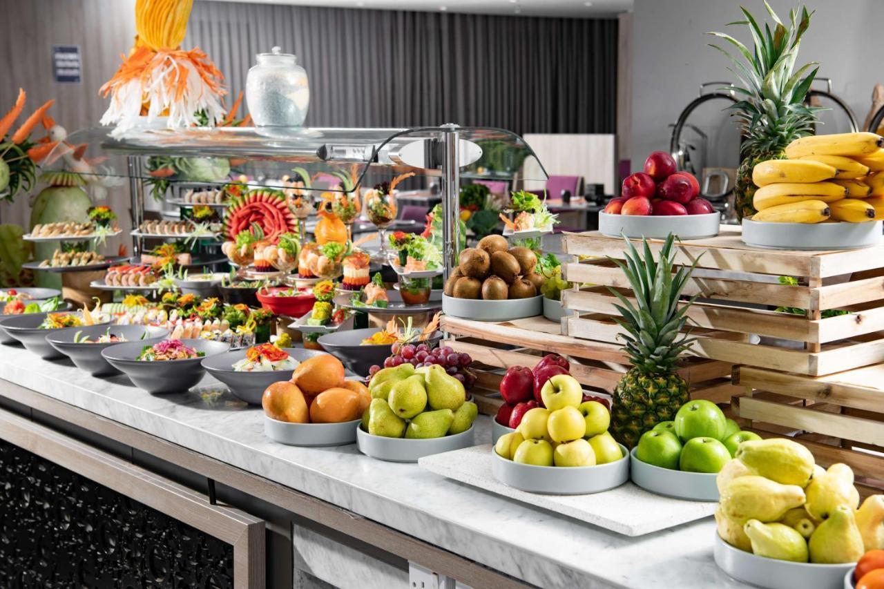 Park Inn By Radisson Makkah Aziziyah Meca Exterior foto A buffet at a luxury hotel