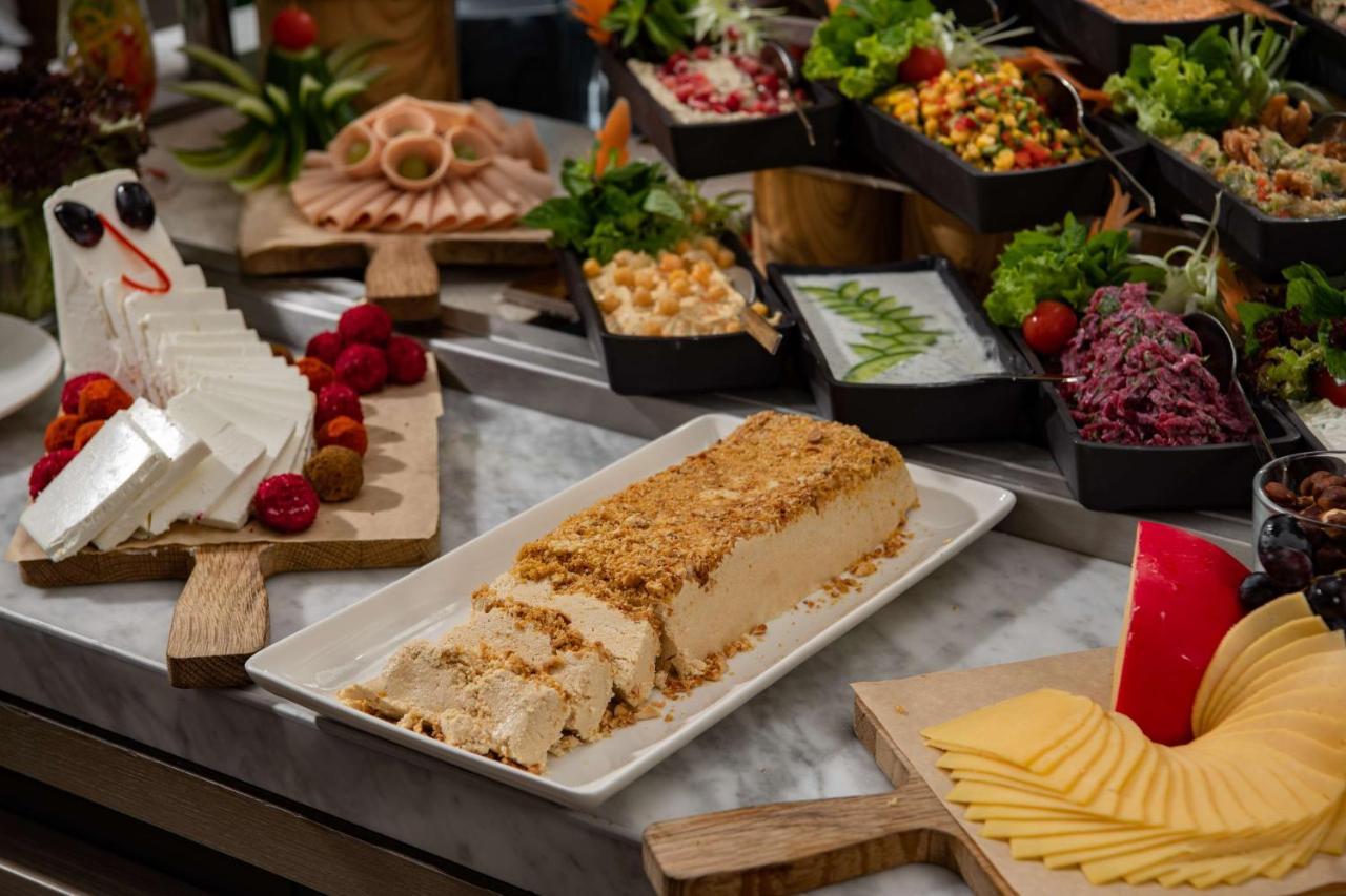 Park Inn By Radisson Makkah Aziziyah Meca Exterior foto A buffet at a luxury hotel