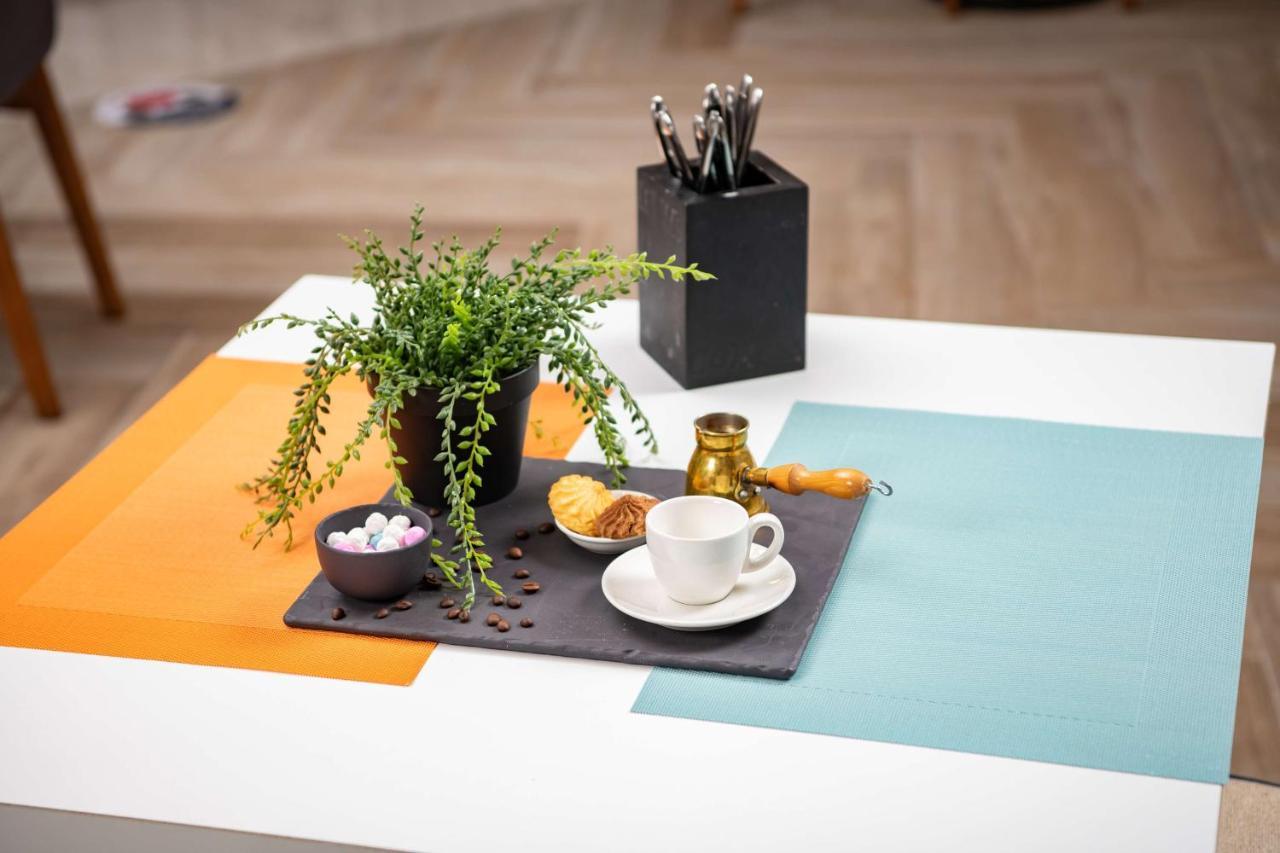 Park Inn By Radisson Makkah Aziziyah Meca Exterior foto A coffee table