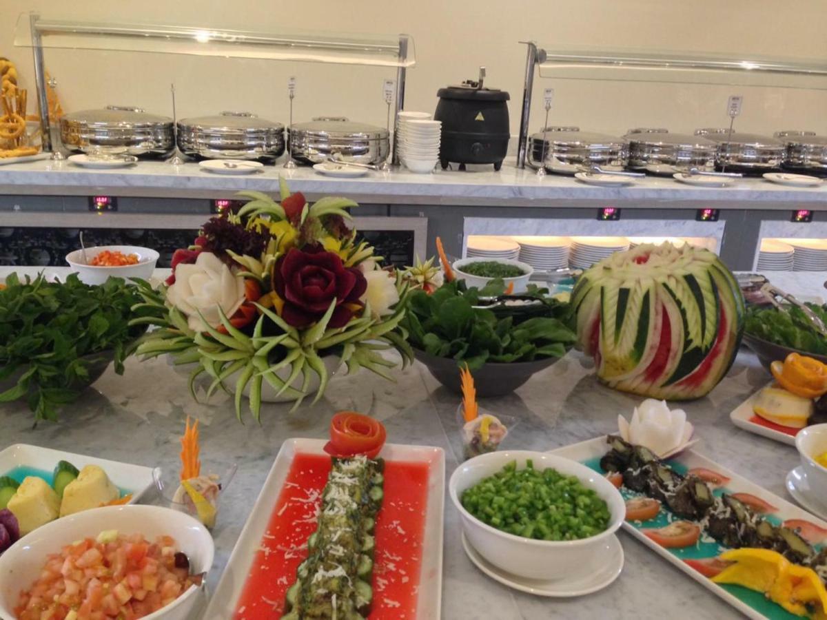 Park Inn By Radisson Makkah Aziziyah Meca Exterior foto Buffet at a luxury hotel in Vietnam